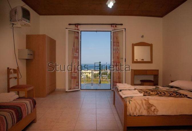 Erietta Studios Svoronata Room photo